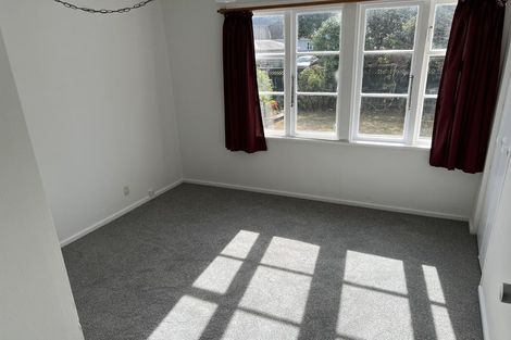 Photo of property in 10 Petherick Street, Taita, Lower Hutt, 5011