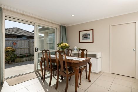 Photo of property in 4 Horokaka Place, Papamoa Beach, Papamoa, 3118