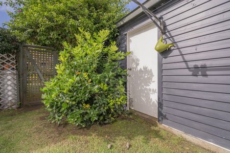 Photo of property in 10a Parkland Place, Whitianga, 3510