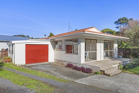 Photo of property in 1 Sunshine Rise, Raglan, 3225