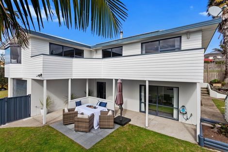 Photo of property in 2 Panorama Place, Coastlands, Whakatane, 3120