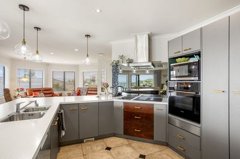 Photo of property in 152 Centennial Drive, Whitianga, 3510