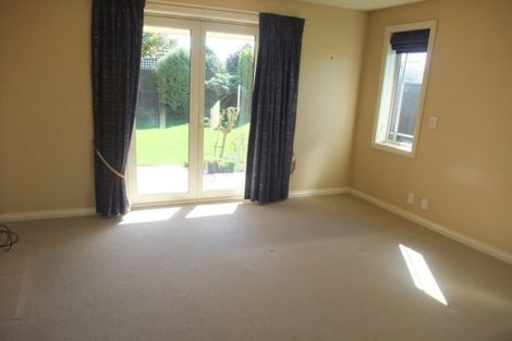 Photo of property in 15 Avon Gate, Russley, Christchurch, 8042
