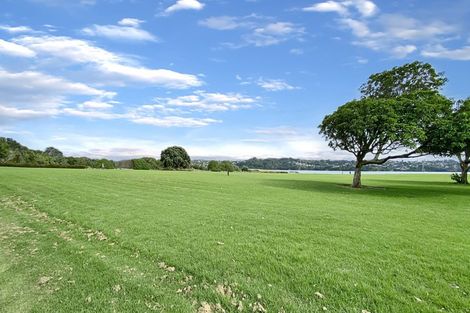 Photo of property in 91a Kiwi Esplanade, Mangere Bridge, Auckland, 2022