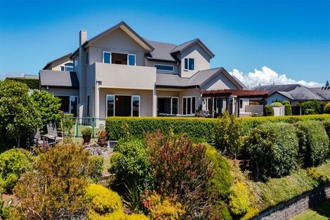 Photo of property in 10 Sampson Avenue, Waiwhakaiho, New Plymouth, 4312