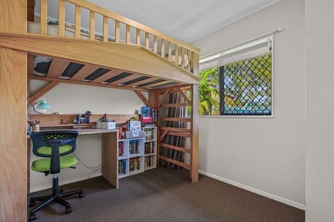 Photo of property in 20 Matisse Drive, West Harbour, Auckland, 0618
