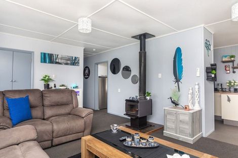 Photo of property in 881 Cowper Road, Dannevirke, 4976