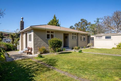 Photo of property in 147 Branxholm Street, Roxburgh, 9500