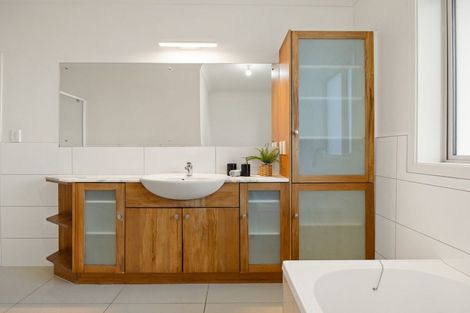 Photo of property in 73 Cook Street, Hamilton East, Hamilton, 3216