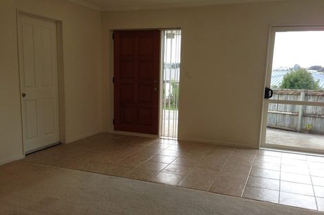 Photo of property in 147a Edmonton Road, Te Atatu South, Auckland, 0610