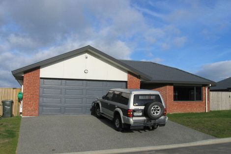 Photo of property in 19 Kelso Grove, Kelson, Lower Hutt, 5010