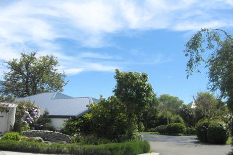 Photo of property in 86 Lake Terrace Road, Burwood, Christchurch, 8061