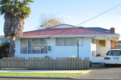 Photo of property in 34 Centreway Road, Orewa, 0931