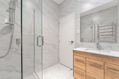 Photo of property in 16 Taukahiwi Road, Pukekohe, 2120