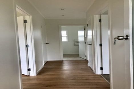 Photo of property in 2/53 Shakespeare Road, Milford, Auckland, 0620