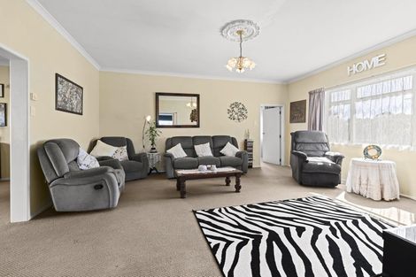 Photo of property in 1416 Devon Road, Brixton, Waitara, 4382