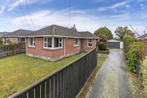 Photo of property in 90 Kendal Avenue, Burnside, Christchurch, 8053
