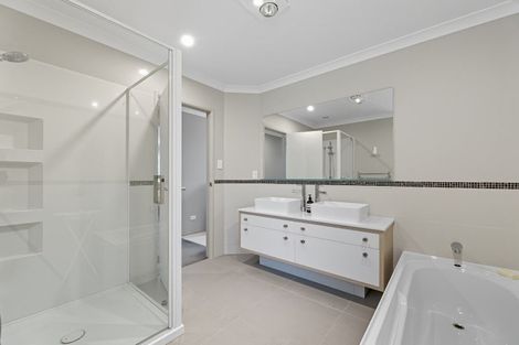 Photo of property in 11 Haden Place, Omokoroa, 3114