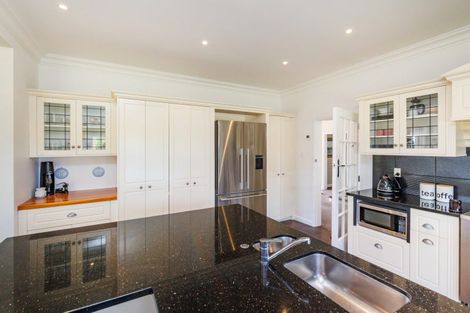 Photo of property in 14 Highfield Road, Feilding, 4702