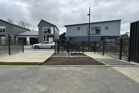Photo of property in 15 Koreke Close, Kenepuru, Porirua, 5022