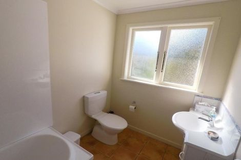 Photo of property in 66 Tarawera Road, Johnsonville, Wellington, 6037