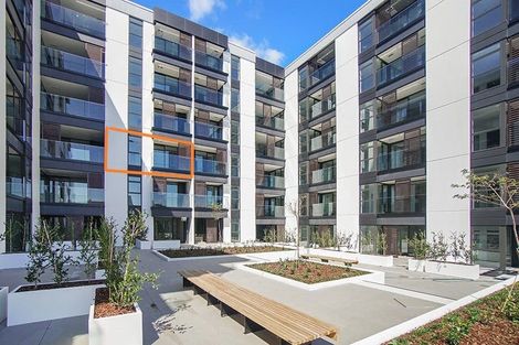 Photo of property in 106/9 Madeira Lane, Grafton, Auckland, 1023