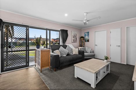 Photo of property in 1a Barton Place, Marewa, Napier, 4110
