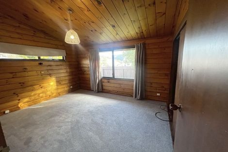 Photo of property in 63 Gemstone Drive, Birchville, Upper Hutt, 5018