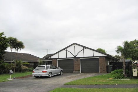 Photo of property in 8 Peridot Place, Conifer Grove, Takanini, 2112