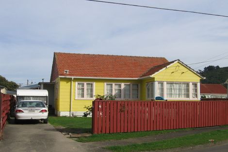 Photo of property in 4 Hooper Grove, Taita, Lower Hutt, 5011