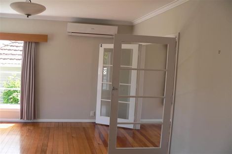 Photo of property in 2 Carleton Terrace, Tawa, Wellington, 5028