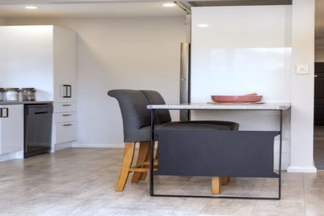 Photo of property in 28 Waldron Crescent, Green Island, Dunedin, 9018