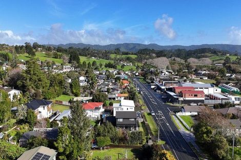 Photo of property in 200a Henderson Valley Road, Henderson, Auckland, 0612