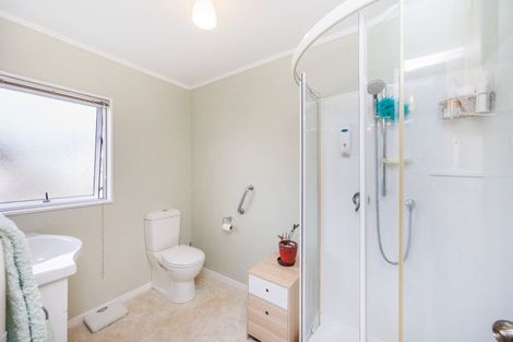 Photo of property in 27 Norfolk Crescent, Feilding, 4702