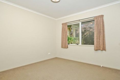 Photo of property in 116 Farnborough Drive, Grandview Heights, Hamilton, 3200