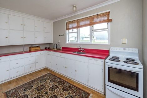 Photo of property in 10 Clyde Street, Levin, 5510