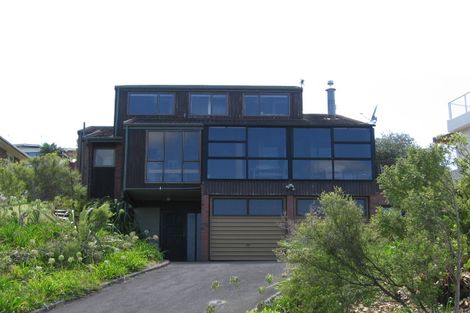 Photo of property in 11 Brigantine Drive, Beach Haven, Auckland, 0626