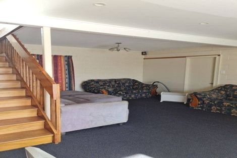 Photo of property in 1 Hurworth Place, College Estate, Whanganui, 4500