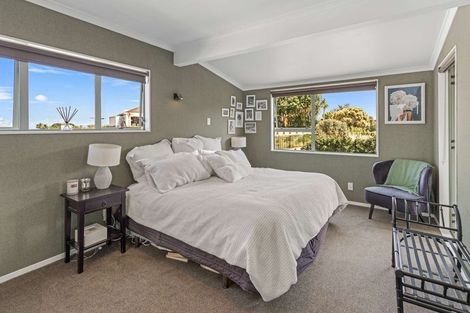 Photo of property in 11 Rawhiti Place, Saint Johns Hill, Whanganui, 4501