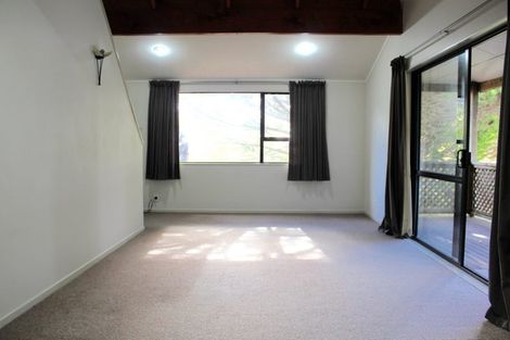 Photo of property in 17 Hutchinson Avenue, New Lynn, Auckland, 0600