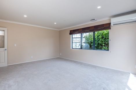 Photo of property in 68 Erlestoke Crescent, Churton Park, Wellington, 6037