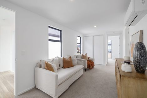 Photo of property in 10 Dalness Crescent, Halswell, Christchurch, 8025