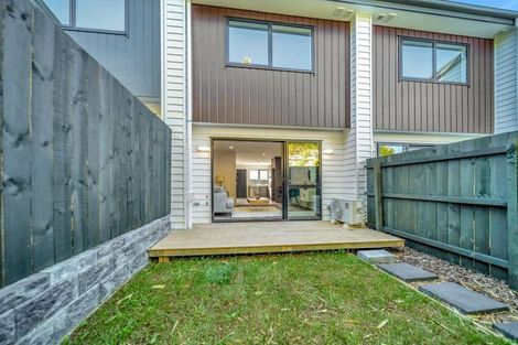 Photo of property in 12/106 Triangle Road, Massey, Auckland, 0614