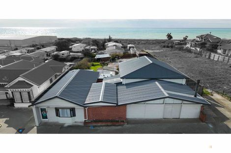 Photo of property in 70-70a High Street, Kensington, Timaru, 7910