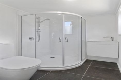 Photo of property in 19a Leaming Place, Clarks Beach, 2122