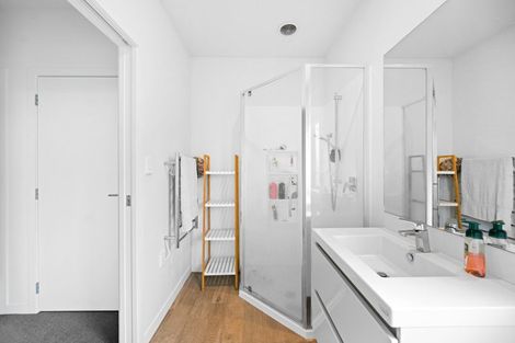 Photo of property in 2/14 Mitcham Avenue, Forest Lake, Hamilton, 3200