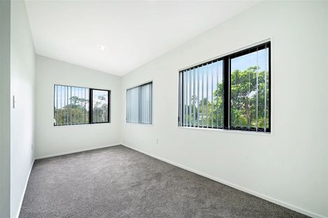 Photo of property in 16a Glen Marine Parade, Glendene, Auckland, 0602