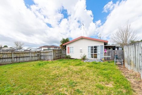 Photo of property in 28 Trimdon Street, Randwick Park, Auckland, 2105