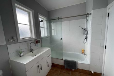 Photo of property in 113 Williams Street, Cambridge, 3434