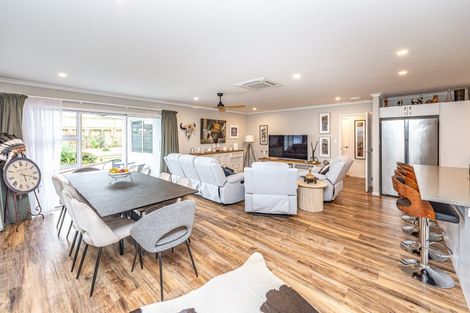 Photo of property in 34 Tirimoana Place, Otamatea, Whanganui, 4501